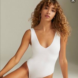 Babaton Contour Bodysuit